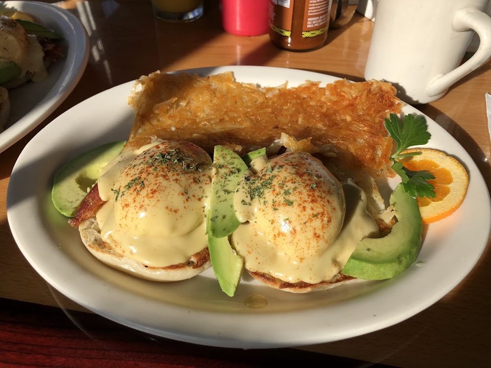 Simple American café menu with brunch items.