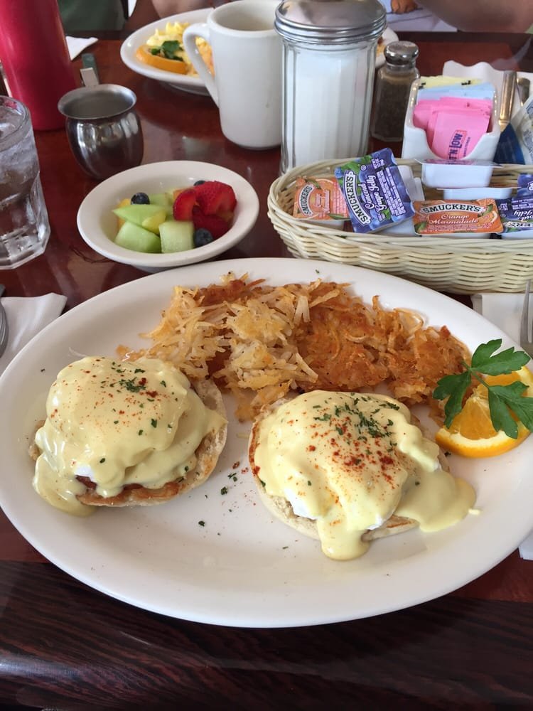 Simple American café menu with brunch items.